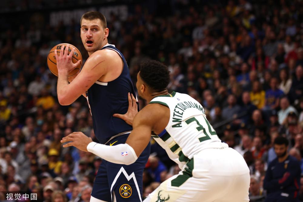 他在关键时 他在关键时